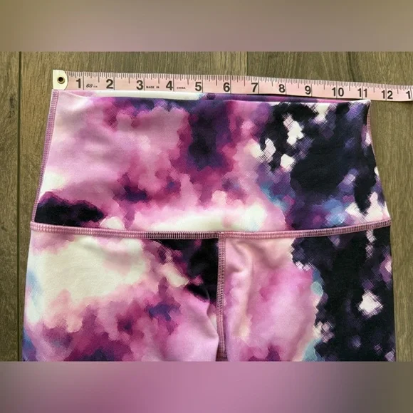 Lululemon Women’s Athletic Leggings Size 4 - Picture 5 of 10